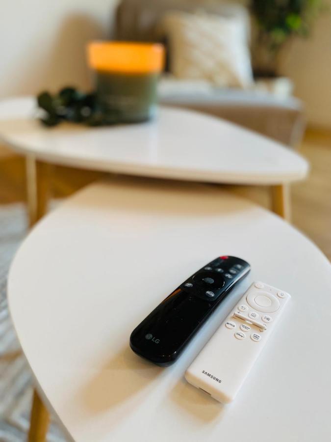 מגדבורג Home Cinema - Balcony - Wi-Fi & Streams מראה חיצוני תמונה